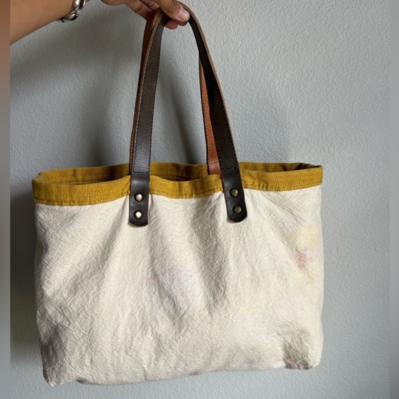 Will Leather Goods Reversible TEXTILE TOTE - Picture 7 of 8